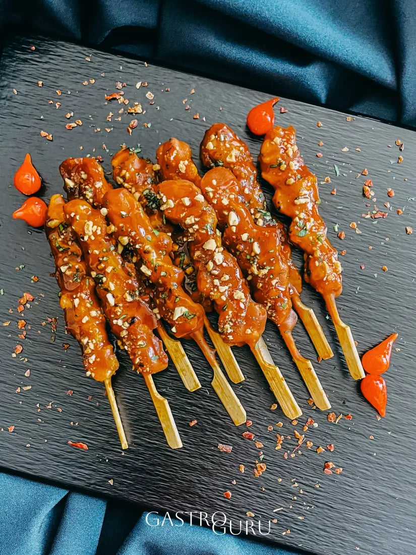 Glazūruoti grill vištienos iešmeliai / 10 vnt. Su BBQ glazūra